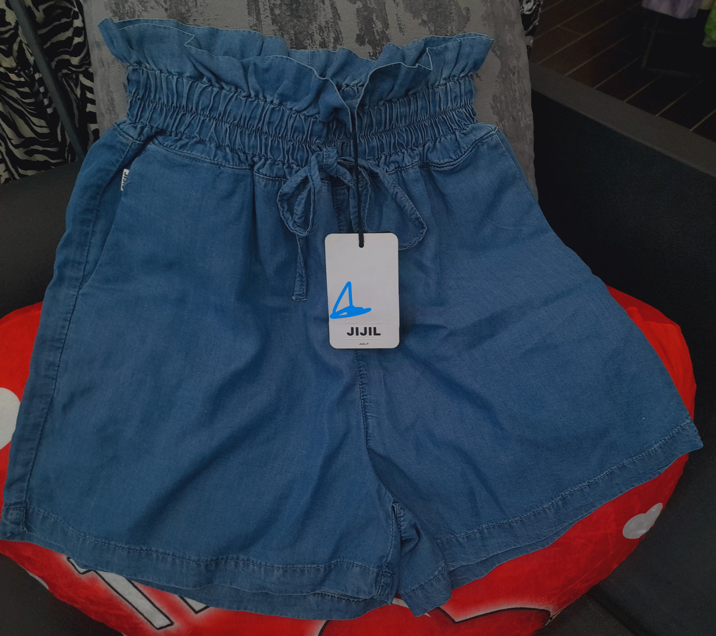 SHORTS JIJIL