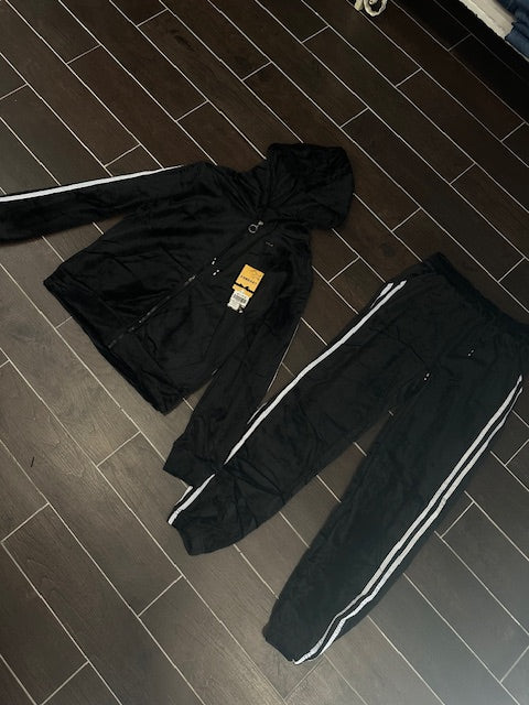 TUTA NERA IN CINIGLIA