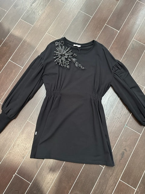 VESTITO NERO CON FIORE JIJIL